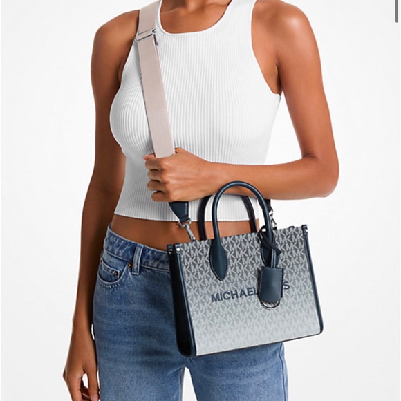 Michael Kors Mirella Small Ombré Signature Logo Crossbody Bag
Navy 
NWT - Picture 3 of 16